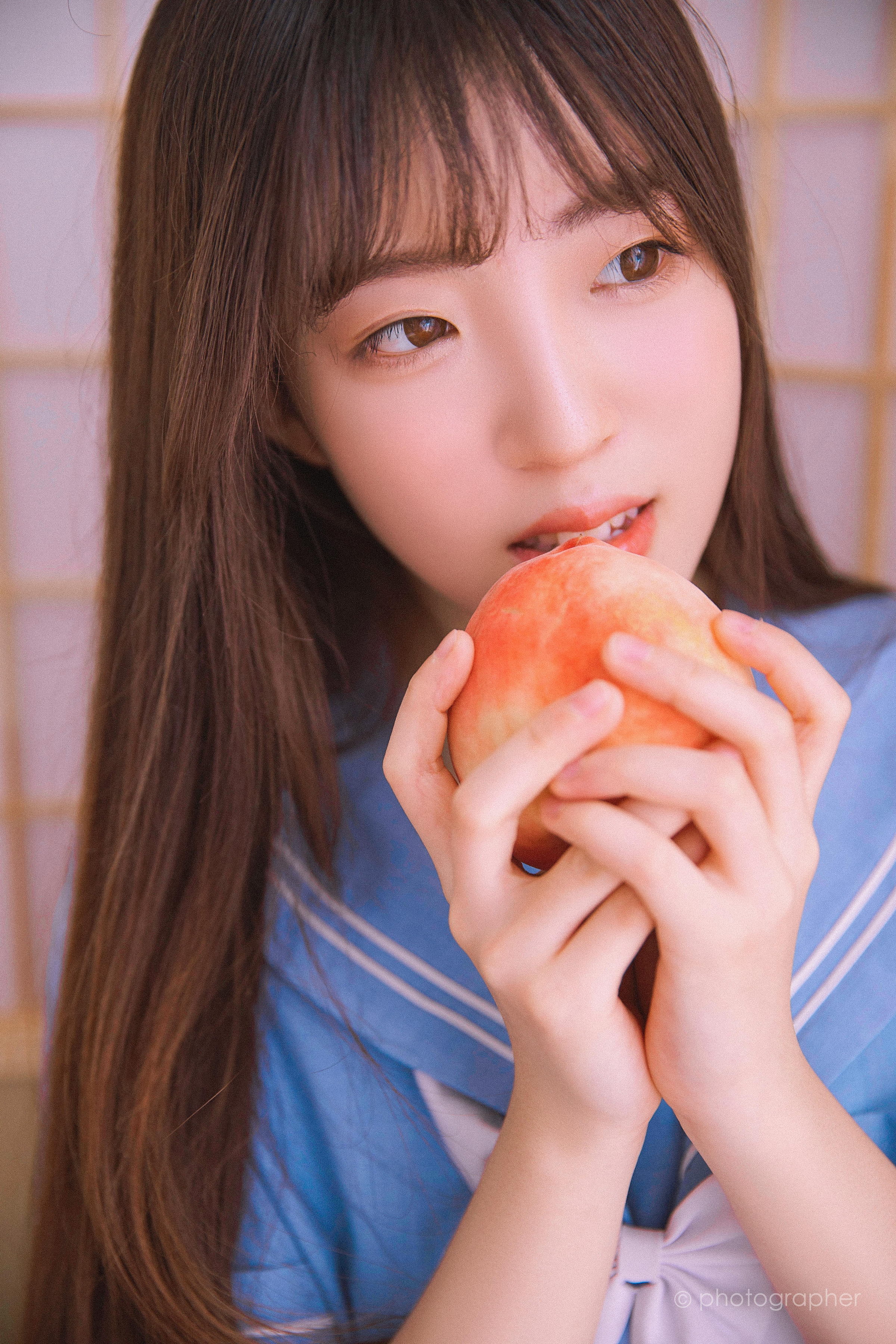 [YALAYI雅拉伊]2022.04.18 感觉良好 青春美少女 蓝色JK水手制服与粉色内衣性感私房写真集第1张