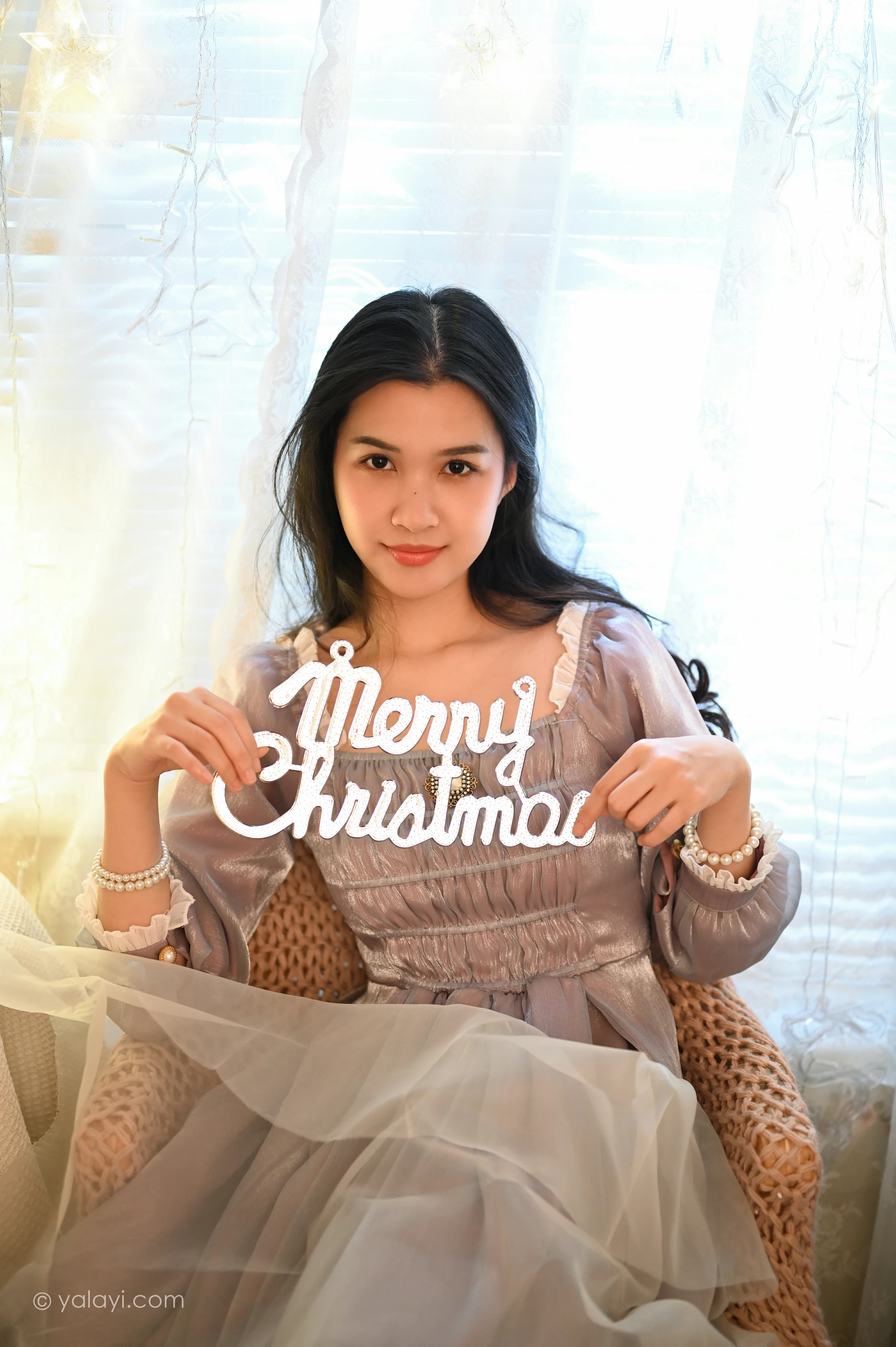 [YALAYI雅拉伊]NO.744 《平安夜有我》 虞艺 灰色透视公主制服裙写真第10张