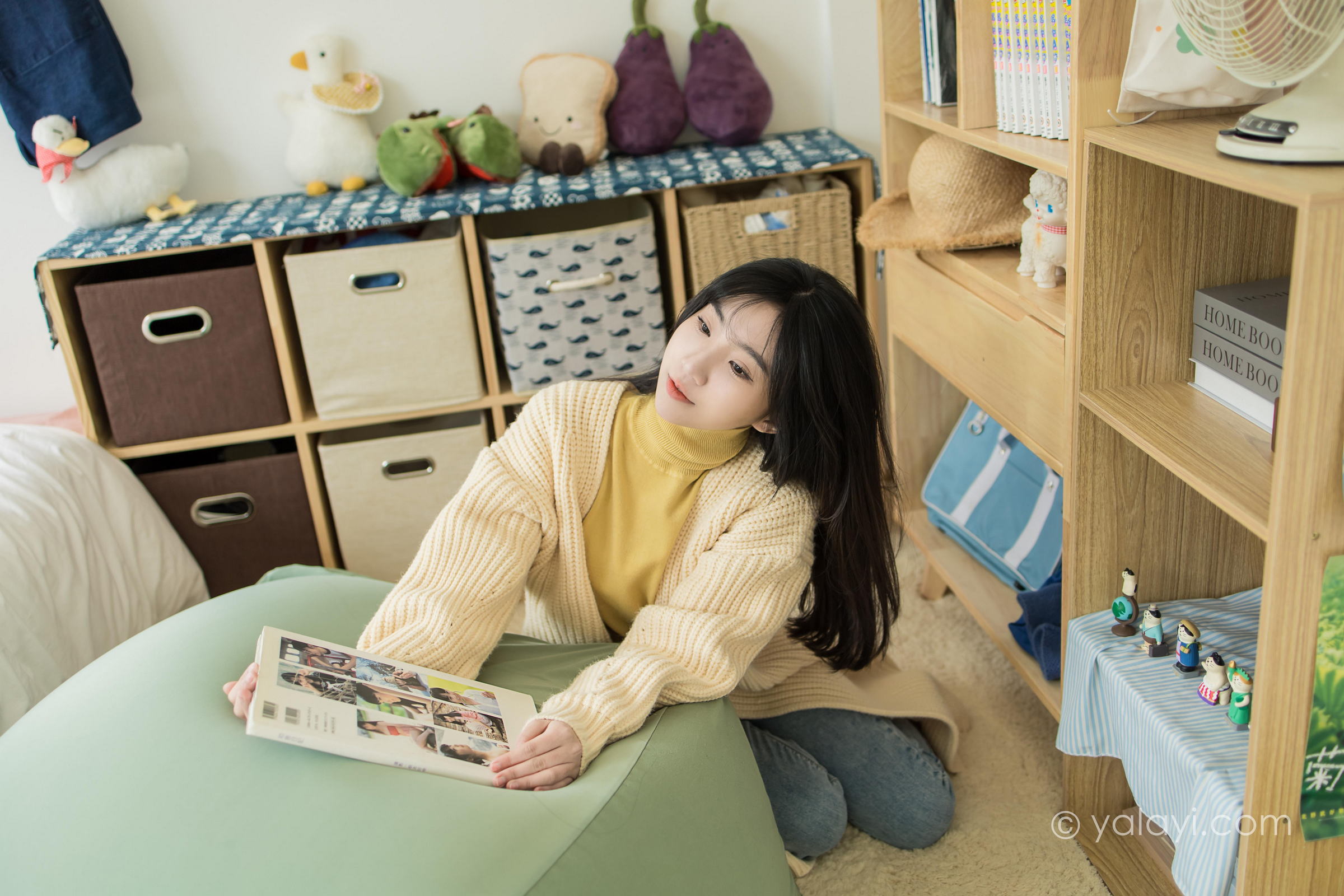 [YALAYI雅拉伊]2022.03.04 玉兰花 小乔 黄色毛衣加紧身牛仔裤居家清纯写真集第8张