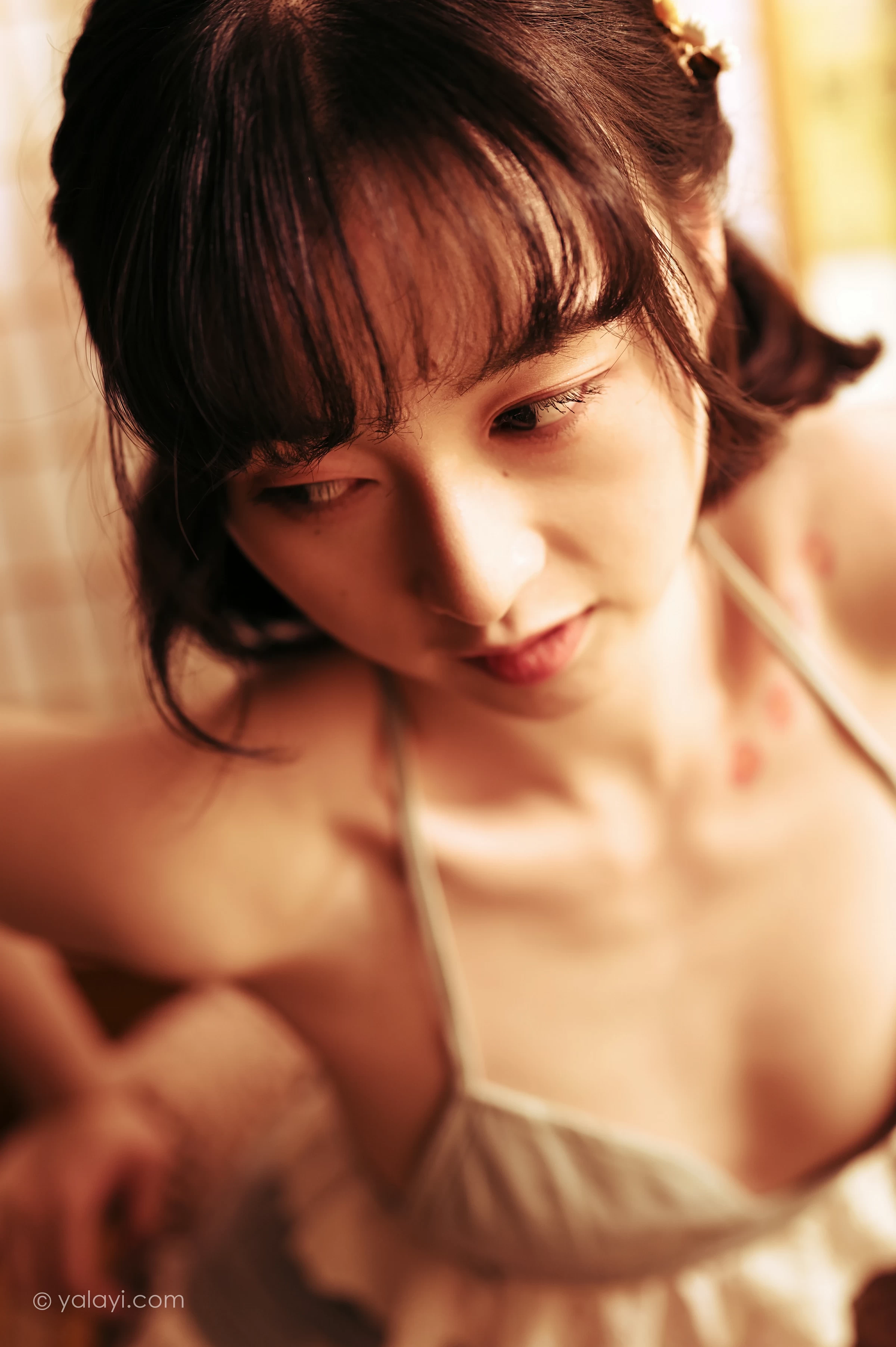 [YALAYI雅拉伊]NO.752 《新半藏深林》 京京 灰色情趣内衣加短裤性感写真集第13张