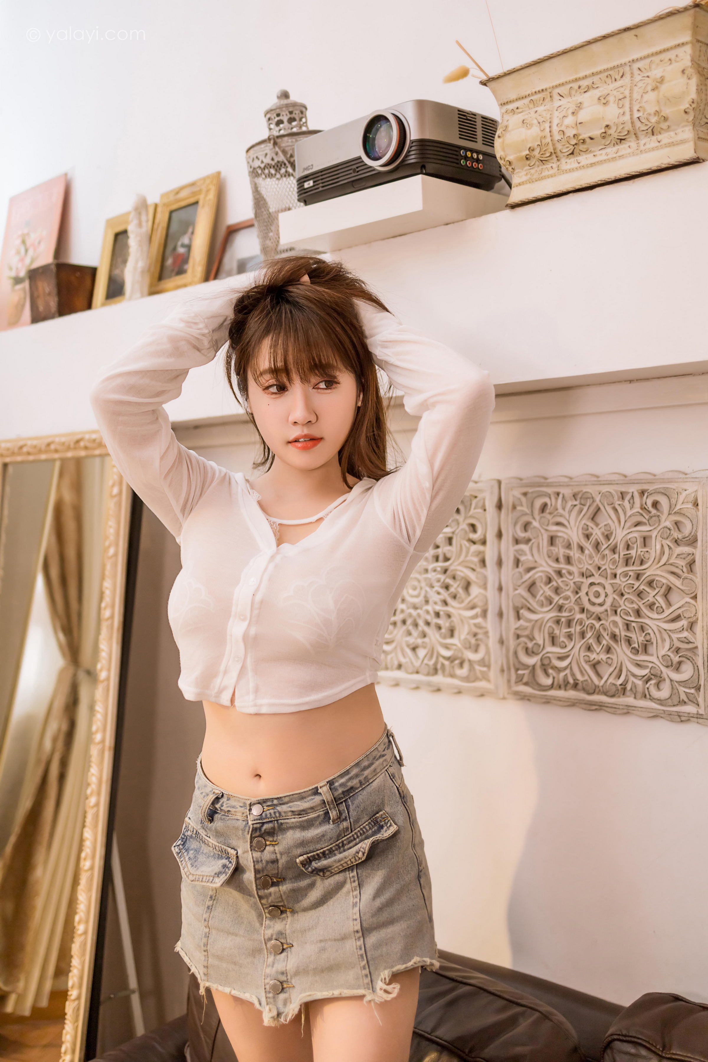 [YALAYI雅拉伊]2023.02.23 倾倒世间人 虞艺 白色透视衬衫与牛仔短裙加蕾丝内衣性感私房写真集第12张