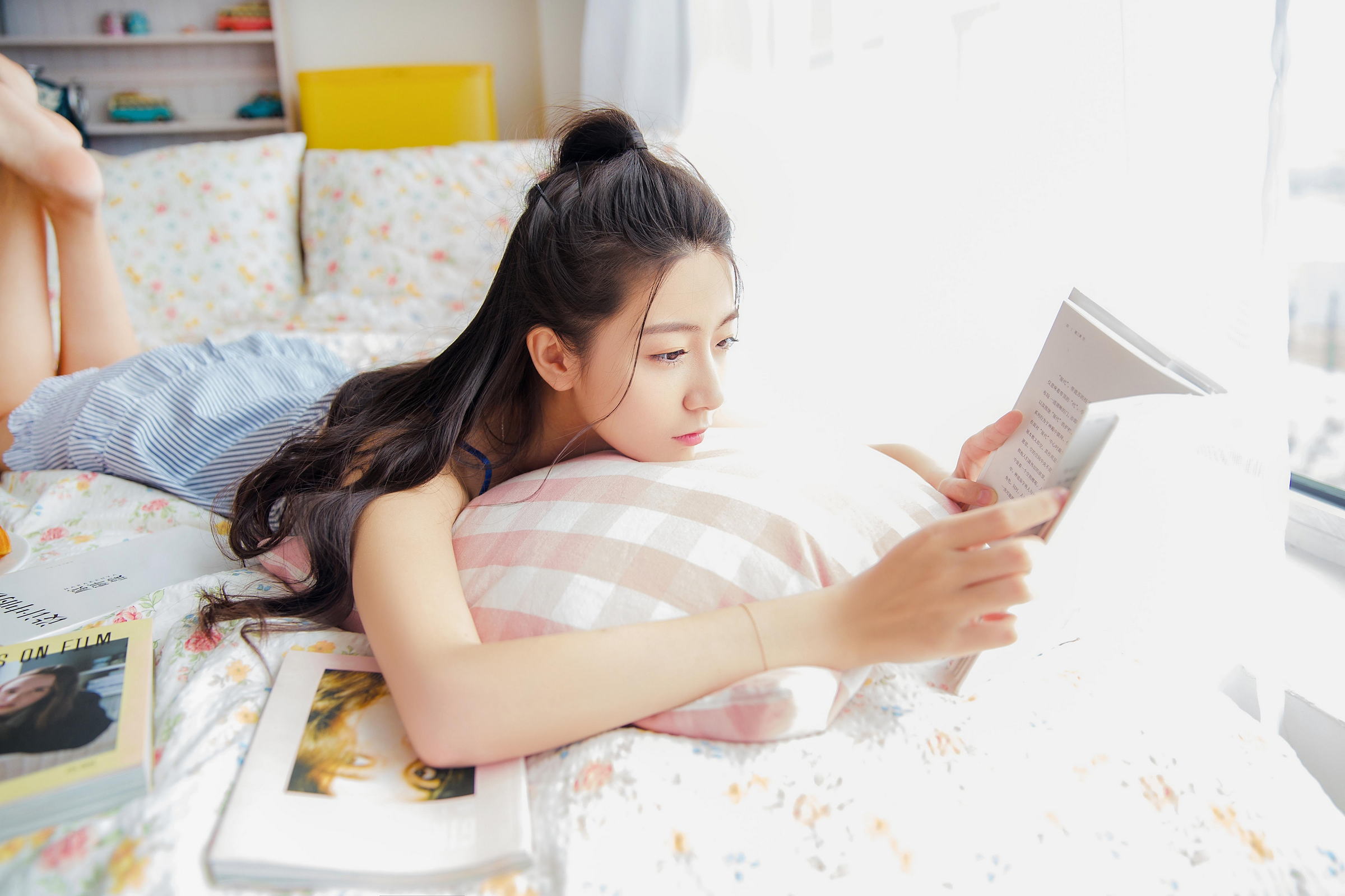 [YALAYI雅拉伊]2023.02.25 清纯小女友 灰色吊带睡衣裙居家私房写真集第11张