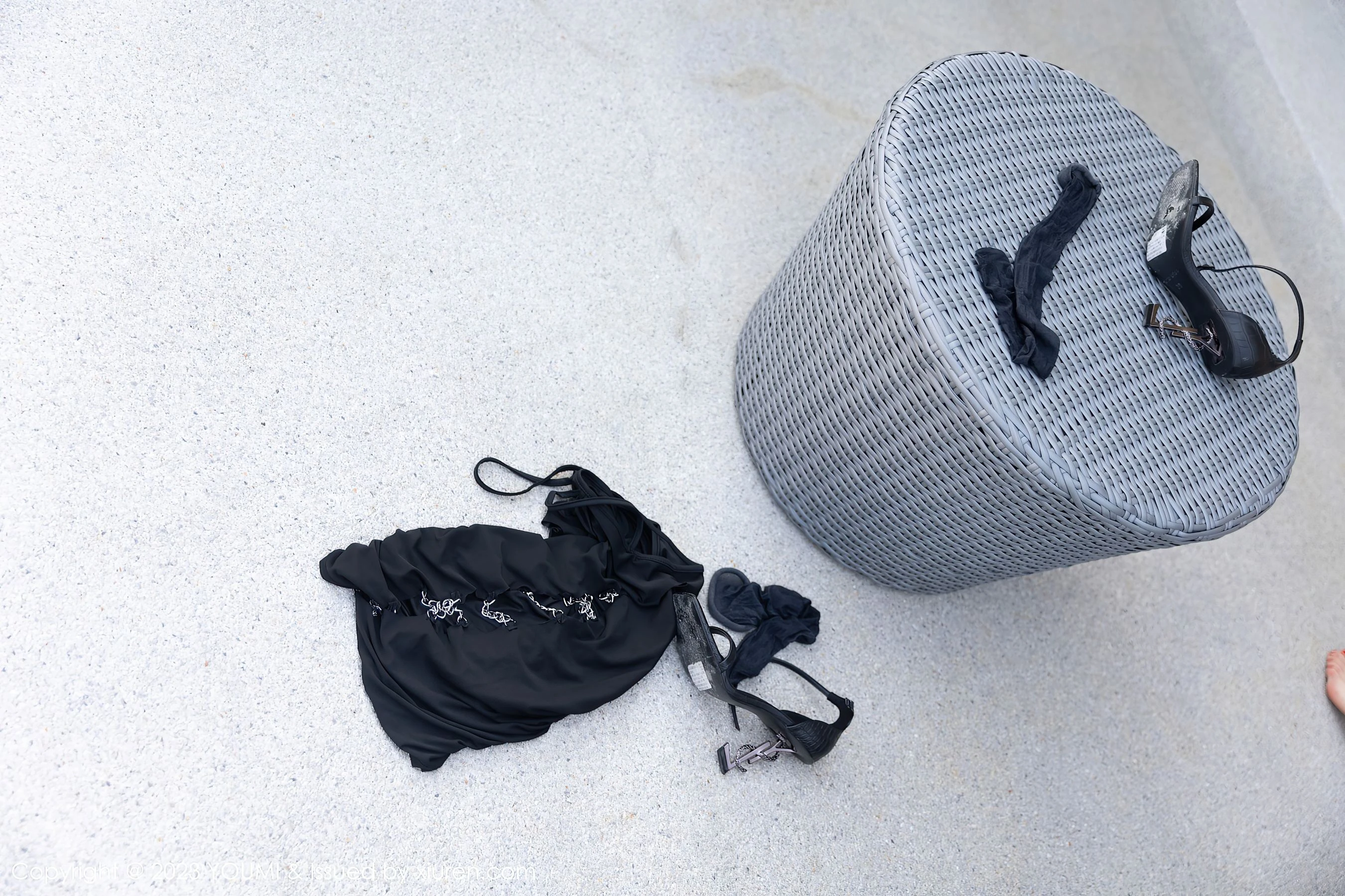  尤蜜荟 VOL.912 Carol周妍希 黑丝美臀第22张