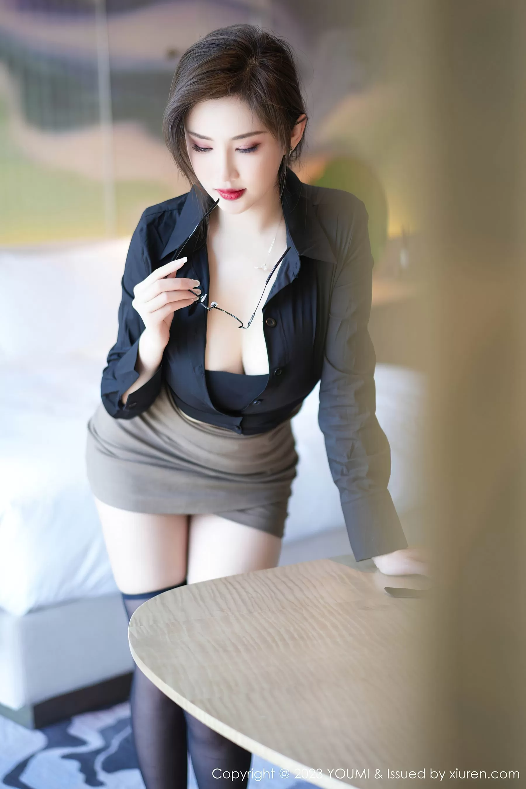  尤蜜荟 VOL.968 Carol周妍希 短裙黑丝 [83P]第3张