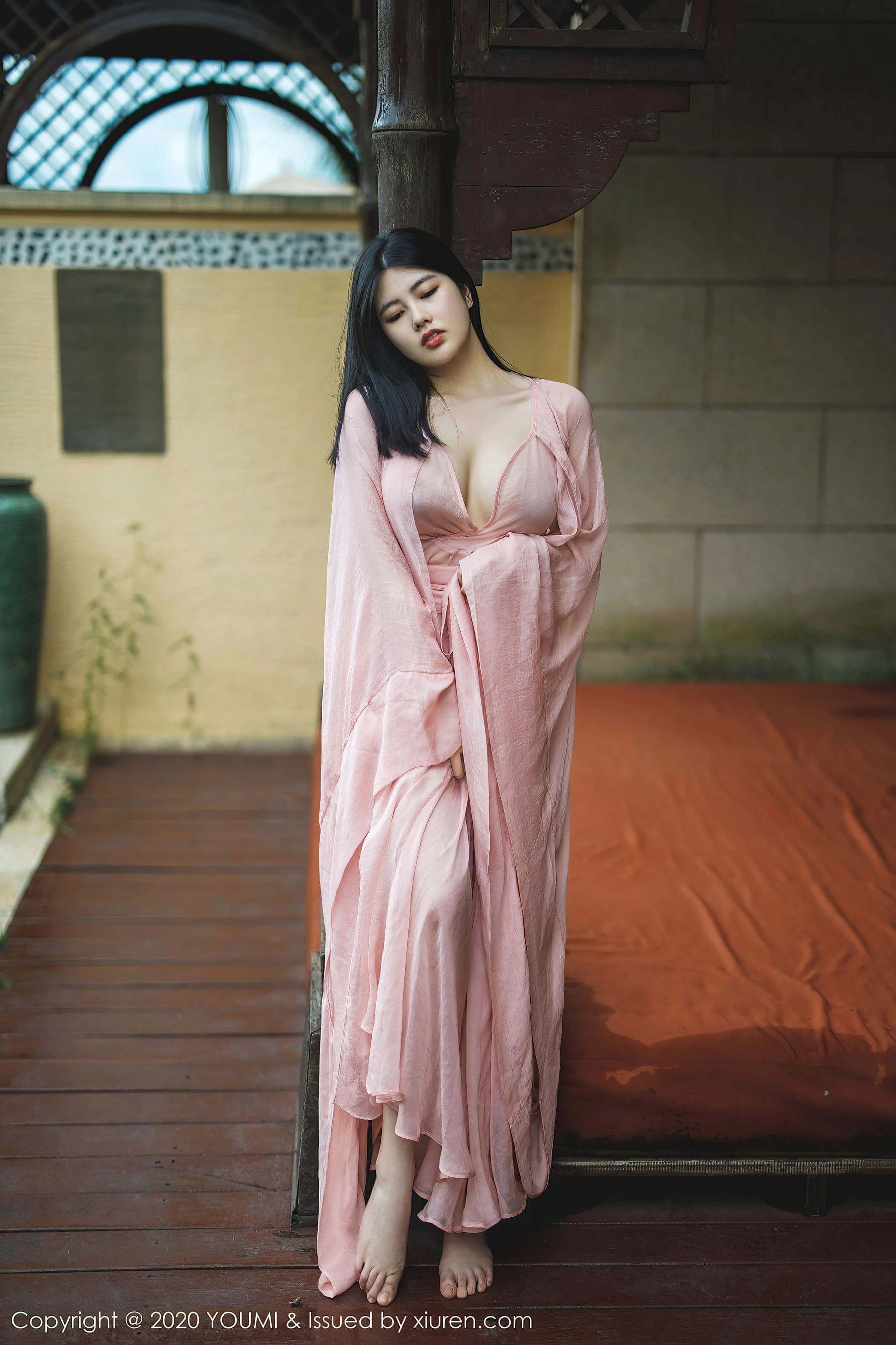 尤蜜荟YouMi Vol.523 娜露Selena第3张