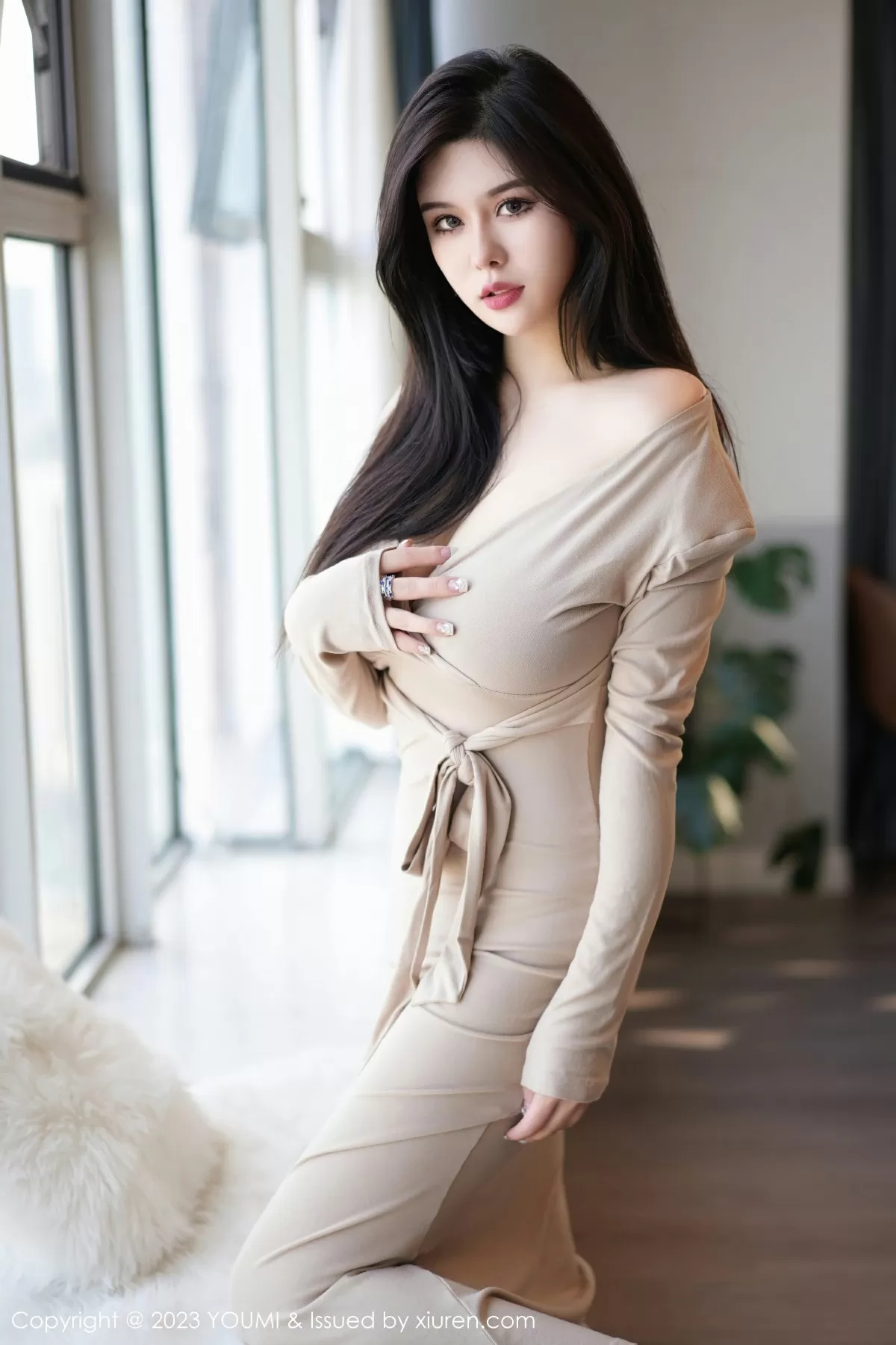  尤蜜荟 VOL.1000 周思乔Betty [76P]第2张