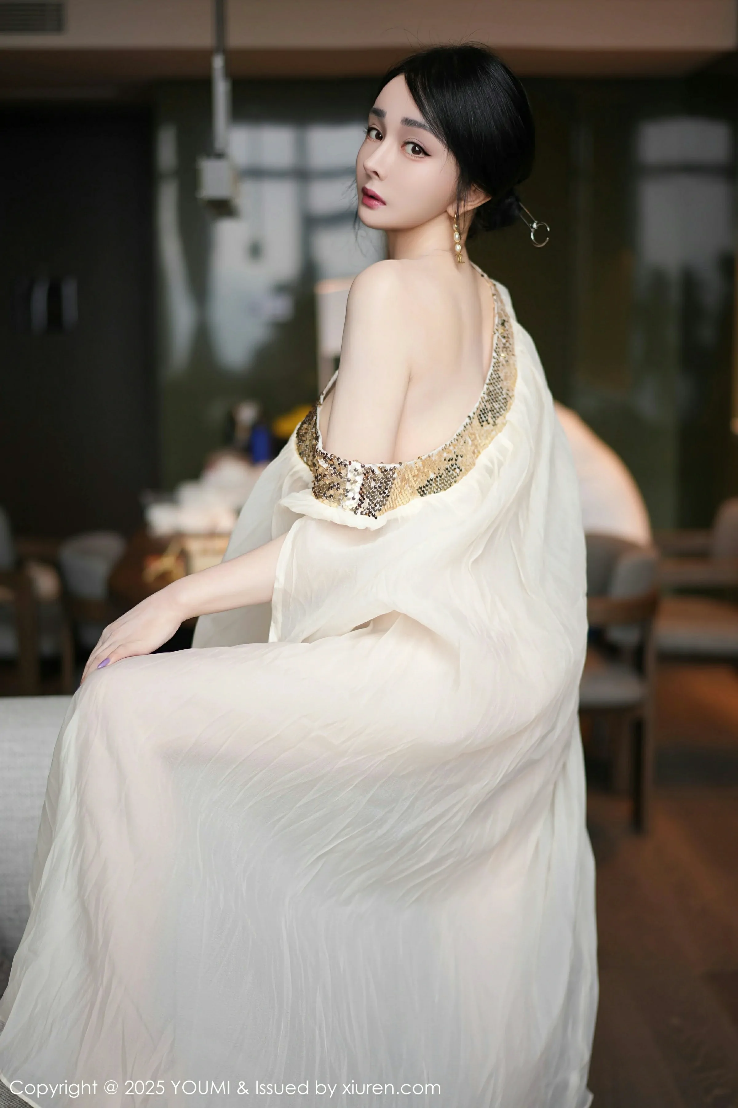  尤蜜荟 VOL.1132 允爾 [62P]第2张