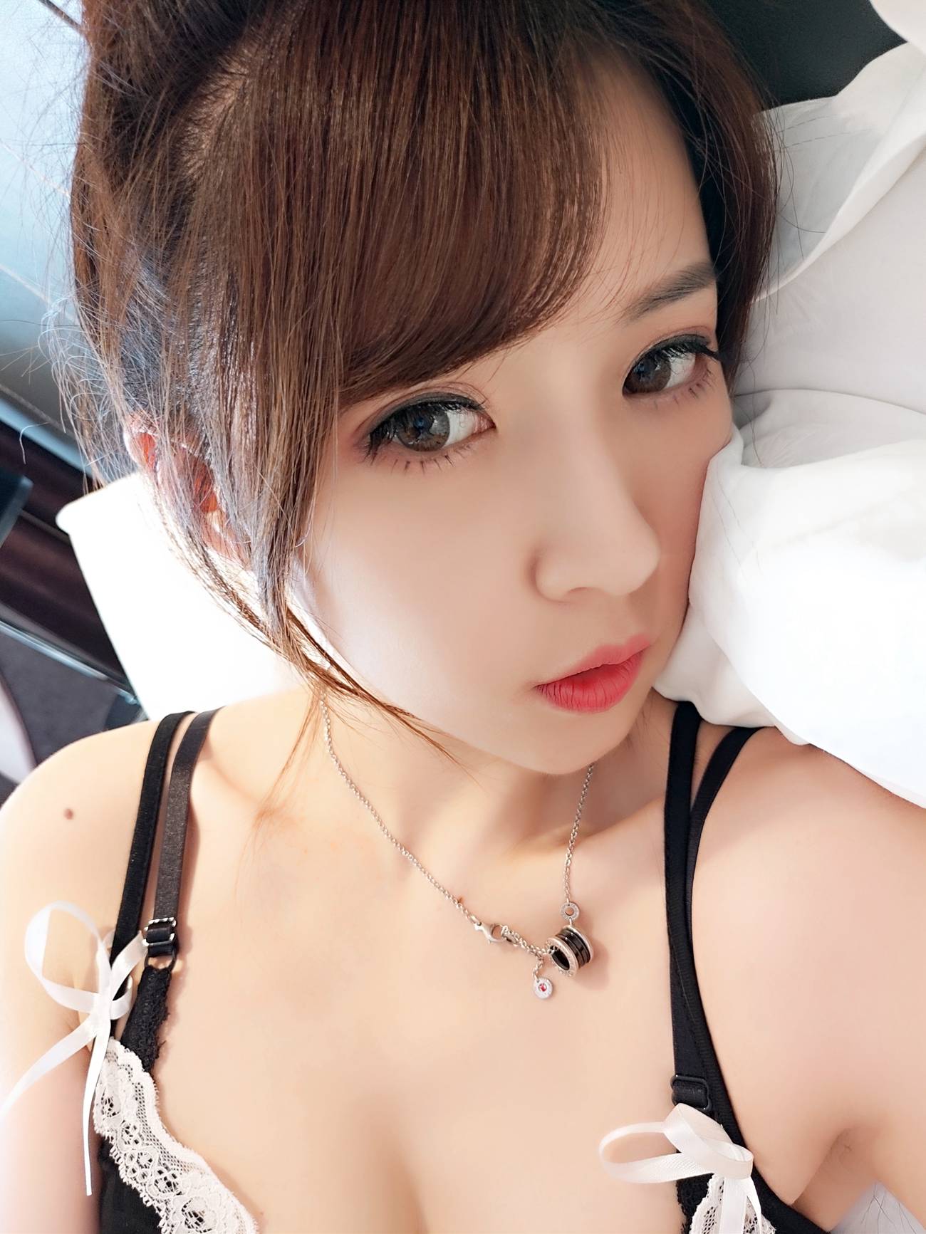 小女巫露娜 &#8211; 黑色吊带裙[36P]第7张