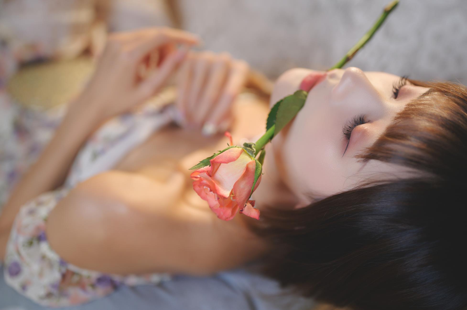人气Coser@兔子Zzz不吃胡萝卜 紫丁香[40P]第1张