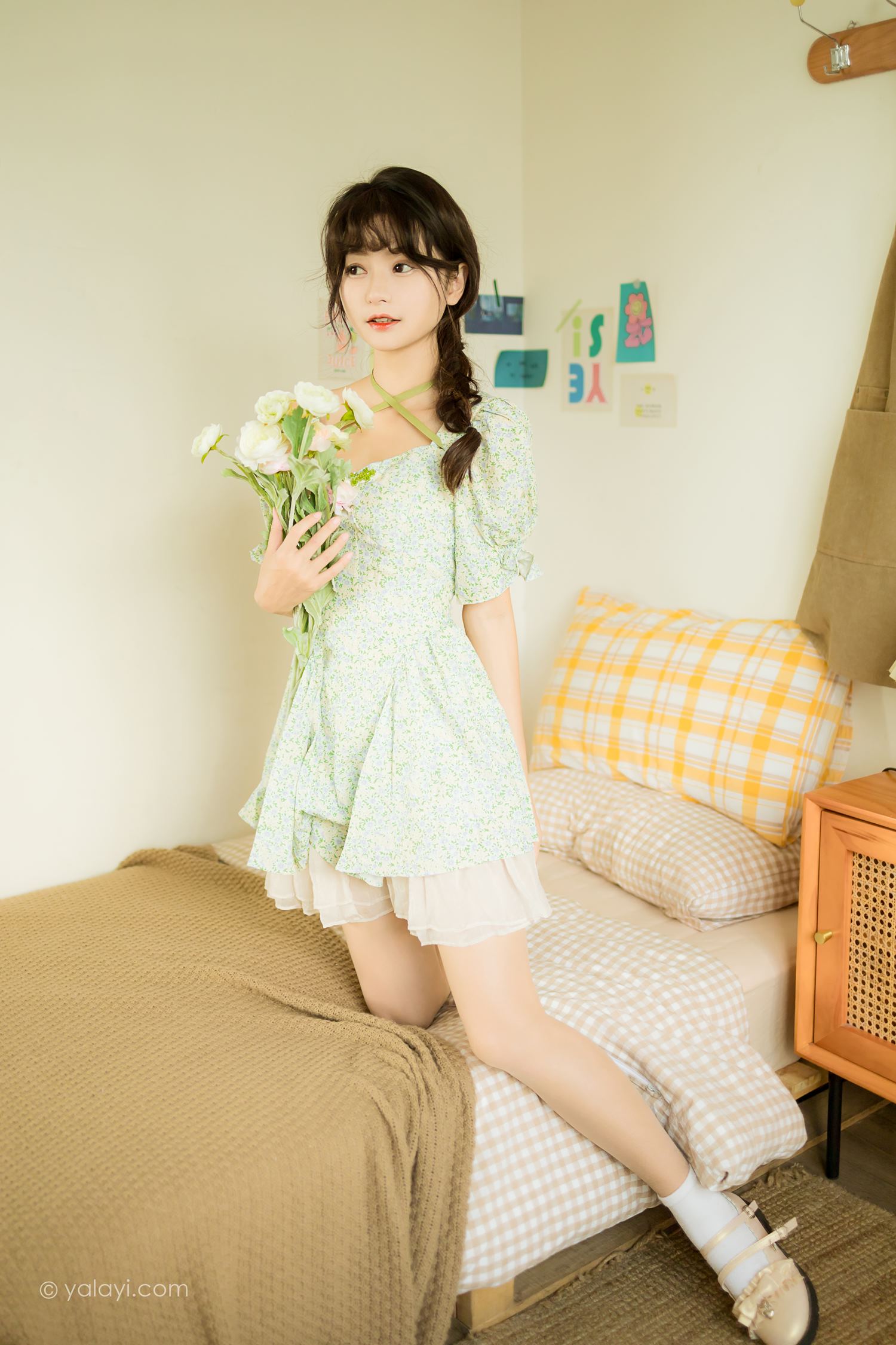 [YALAYI雅拉伊]2022.08.15 NO.964 花之香 小亭[45+1P]第1张