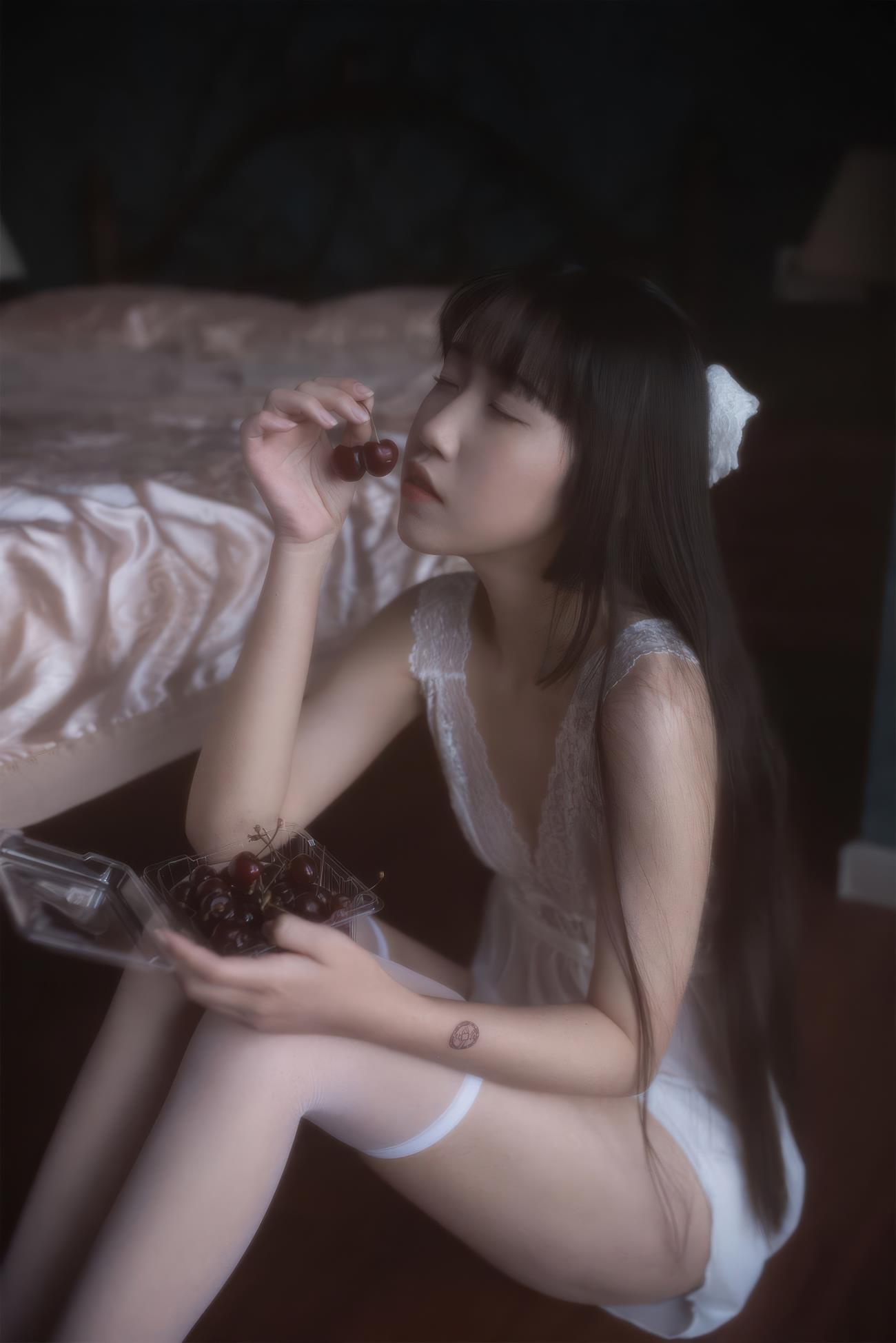 不呆猫   白月光[37P]第1张