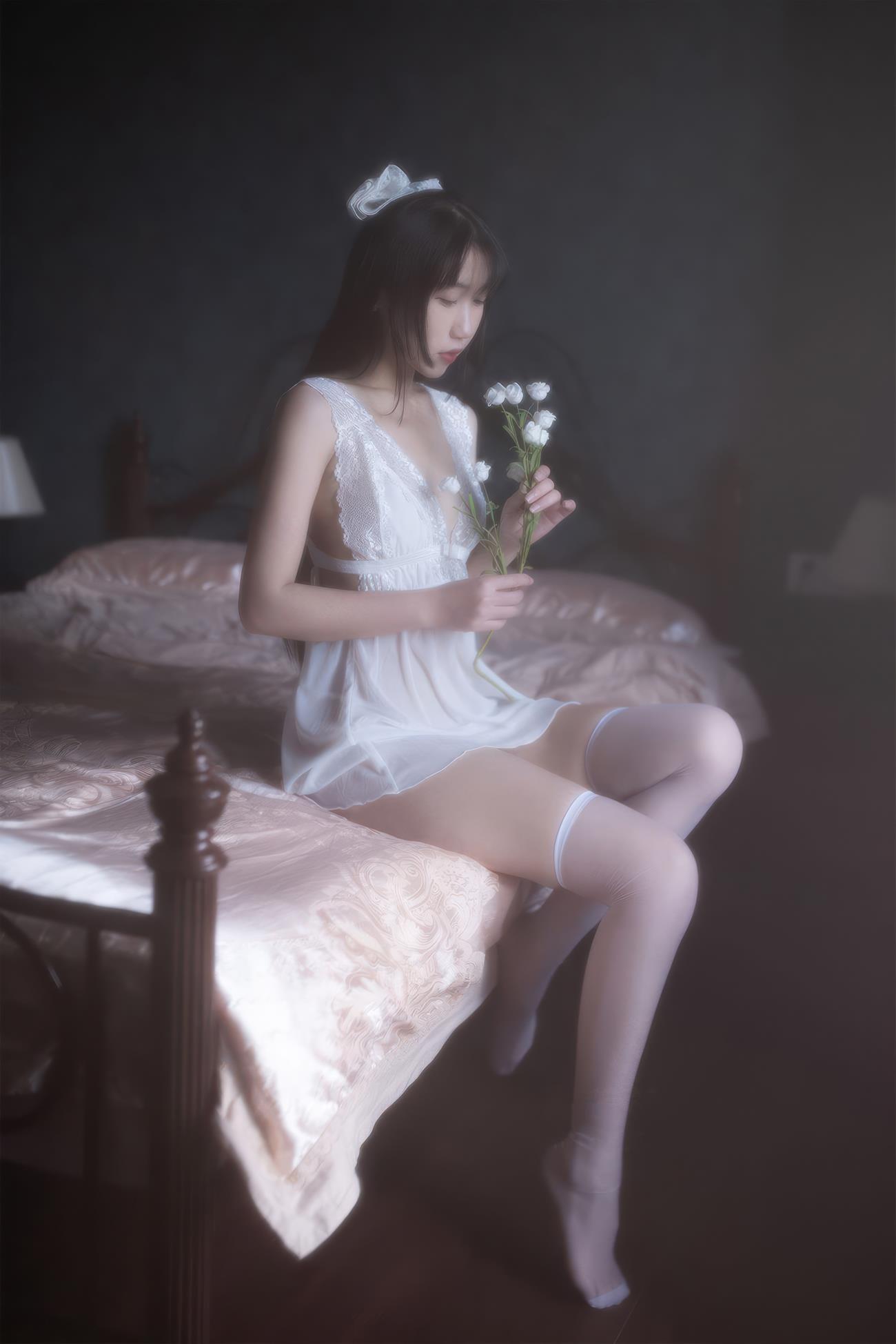 不呆猫   白月光[37P]第4张