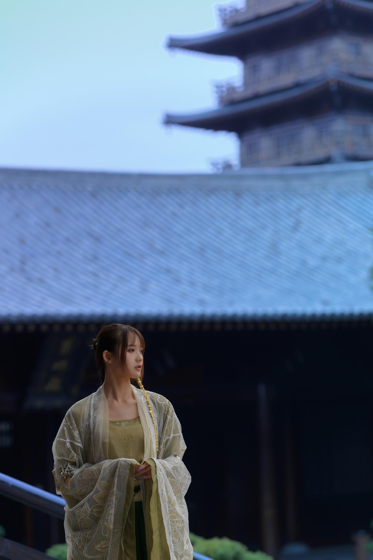 人气Coser@兔子Zzz不吃胡萝卜 宫墙柳[43P]第1张