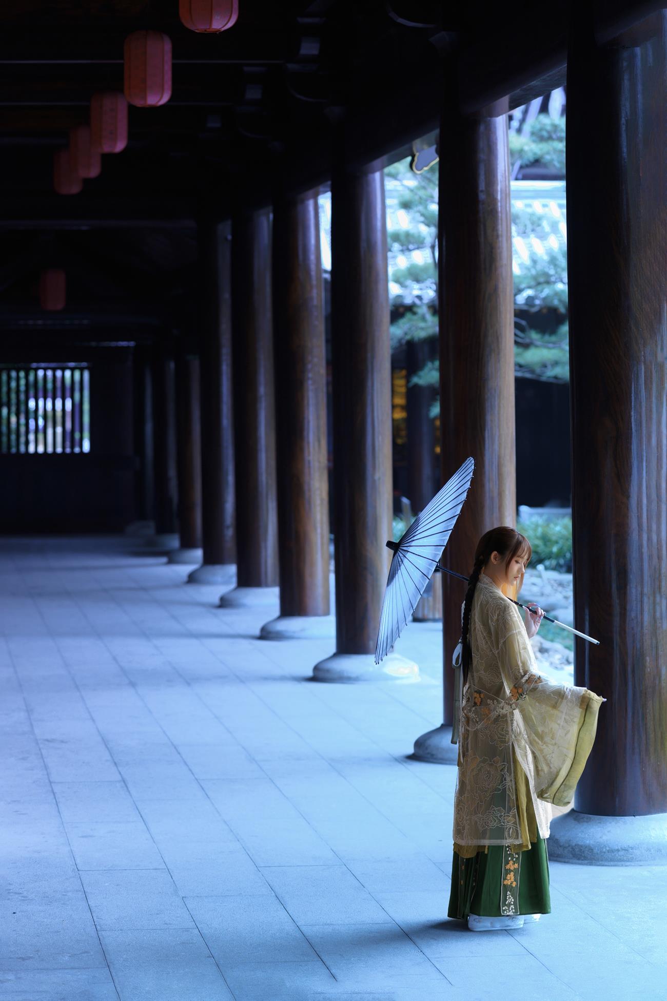 人气Coser@兔子Zzz不吃胡萝卜 宫墙柳[43P]第2张