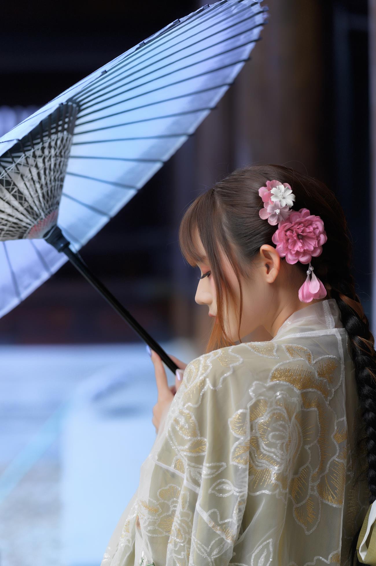 人气Coser@兔子Zzz不吃胡萝卜 宫墙柳[43P]第3张