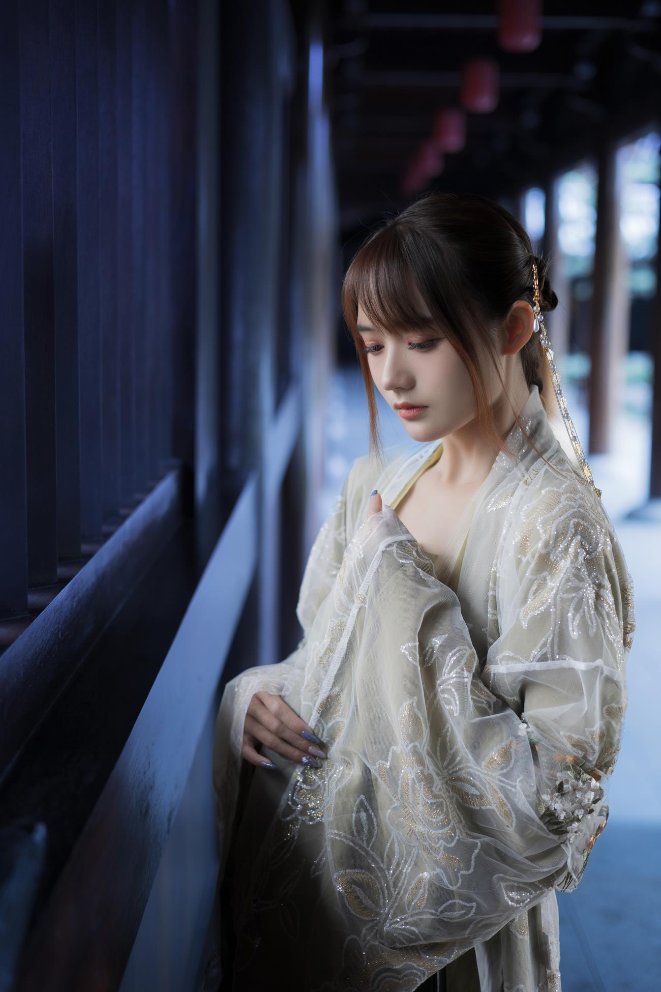 人气Coser@兔子Zzz不吃胡萝卜 宫墙柳[43P]第4张