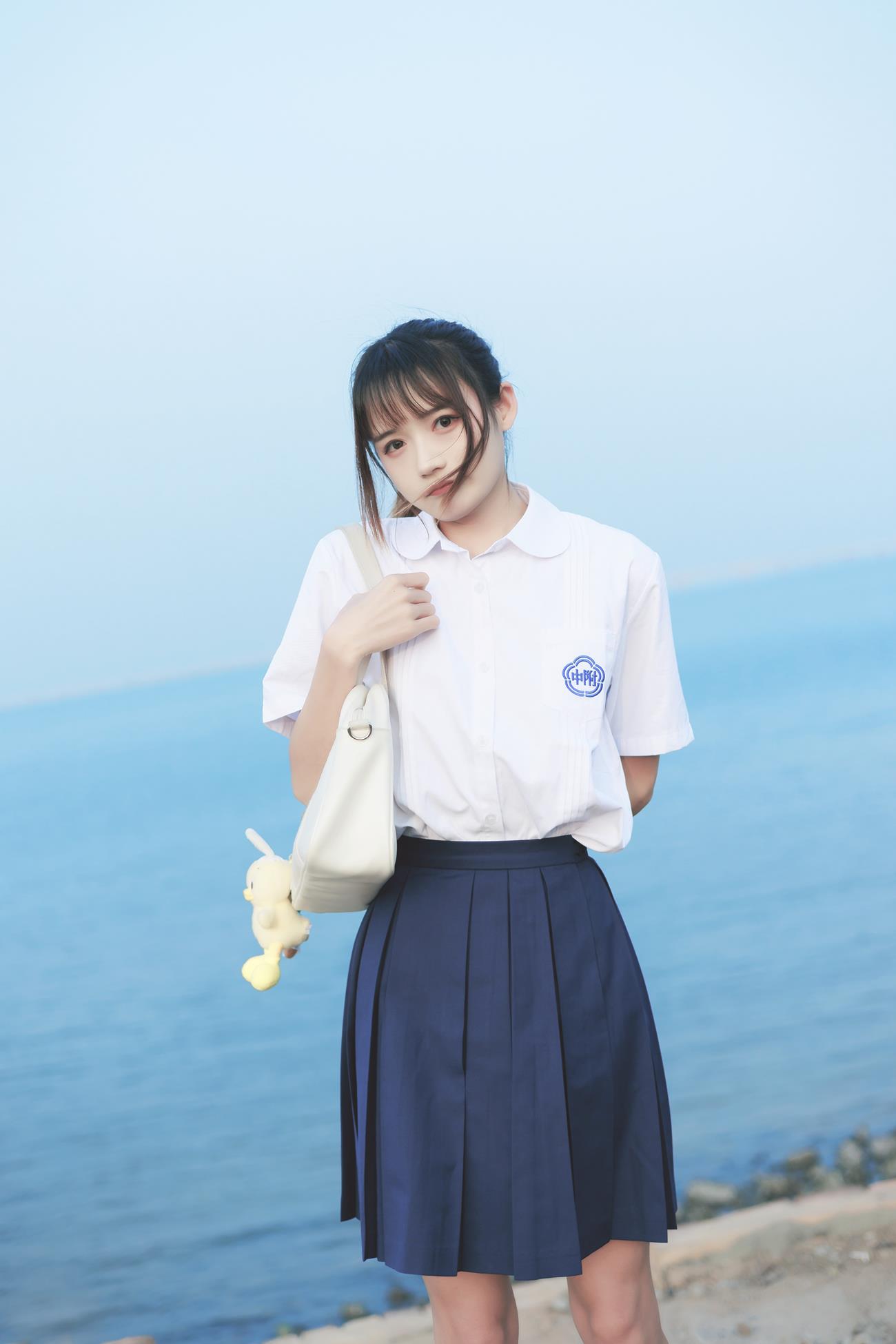 人气Coser@兔子Zzz不吃胡萝卜 海风的声[38P]第1张