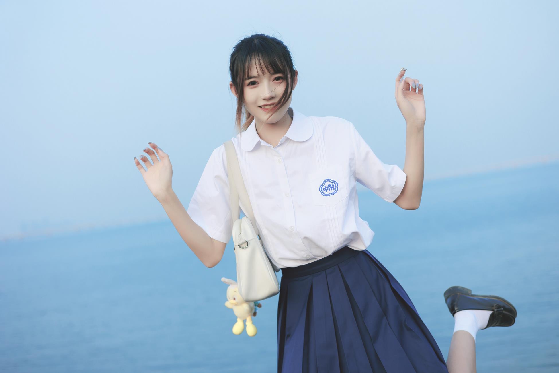 人气Coser@兔子Zzz不吃胡萝卜 海风的声[38P]第1张