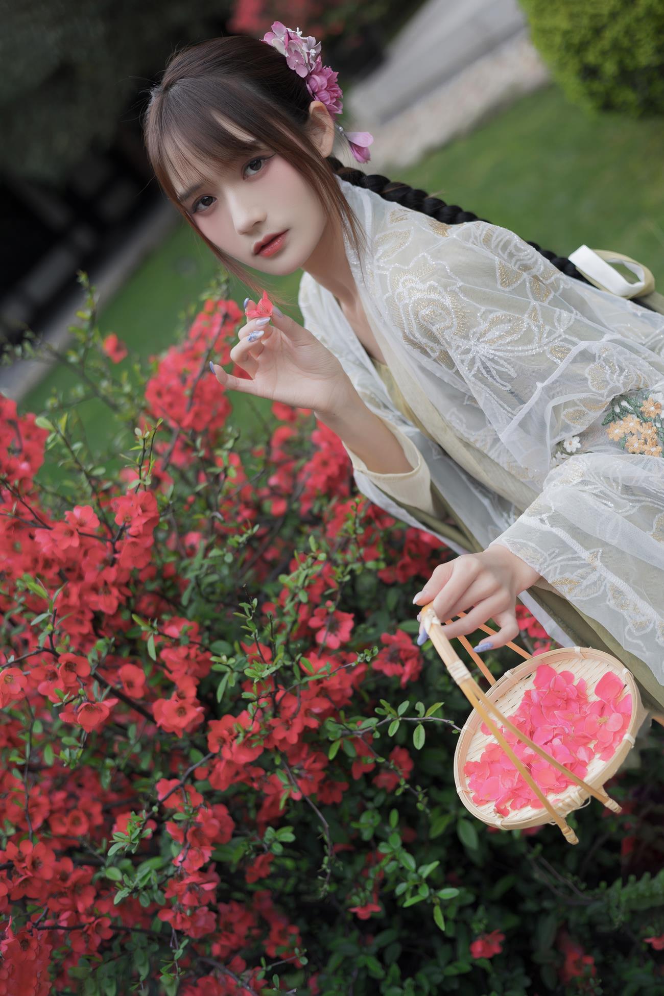 人气Coser@兔子Zzz不吃胡萝卜 宫墙柳[43P]第6张