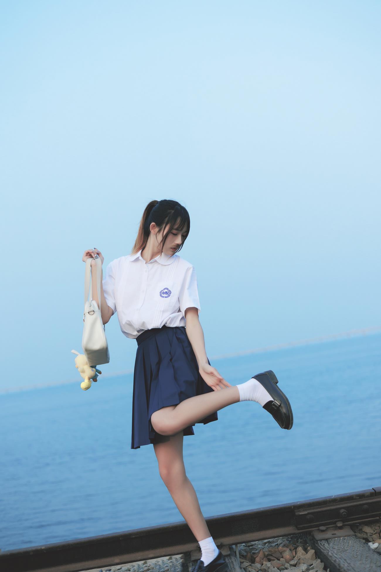 人气Coser@兔子Zzz不吃胡萝卜 海风的声[38P]第3张