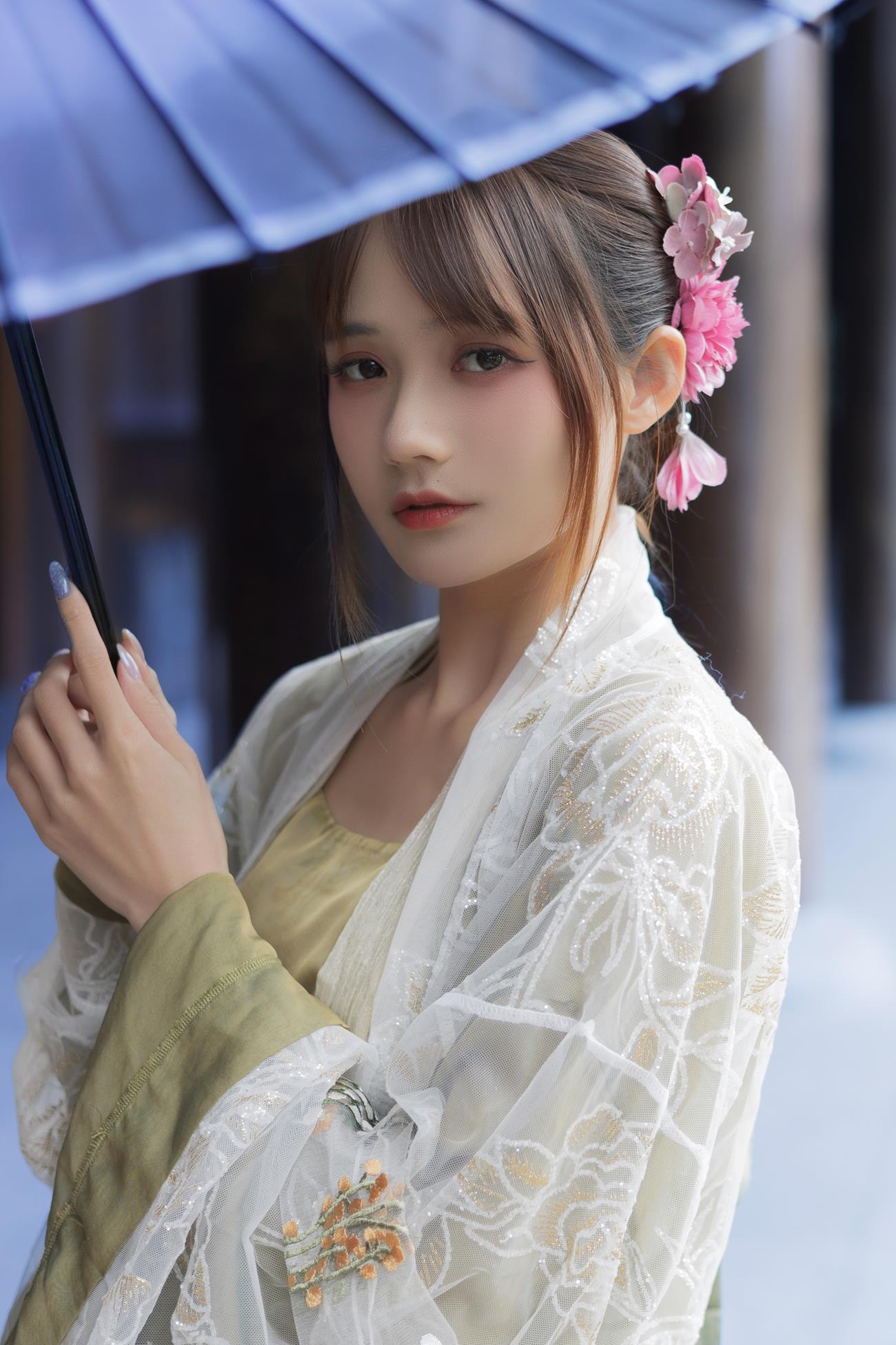 人气Coser@兔子Zzz不吃胡萝卜 宫墙柳[43P]第8张