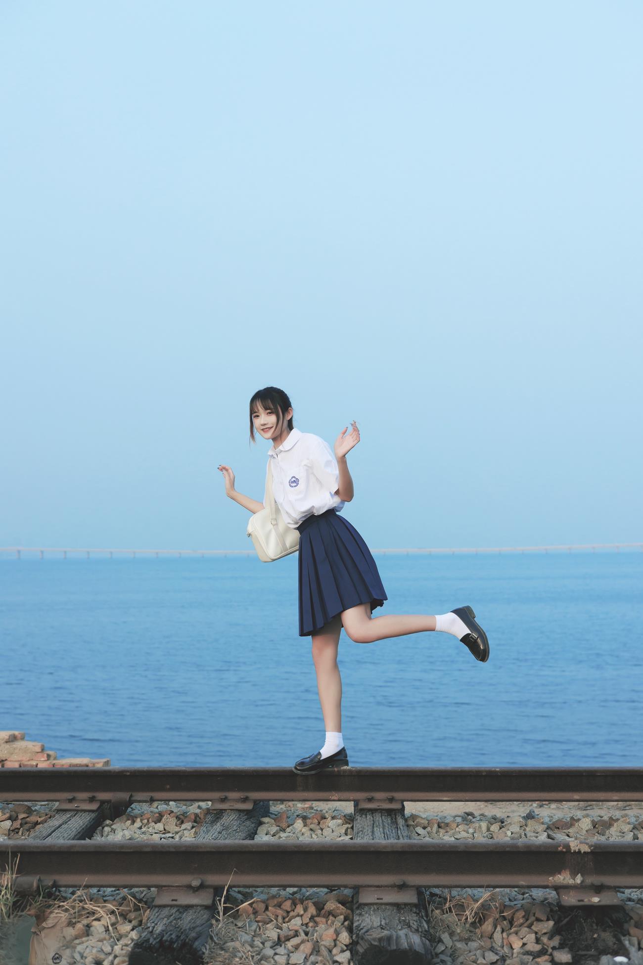 人气Coser@兔子Zzz不吃胡萝卜 海风的声[38P]第7张