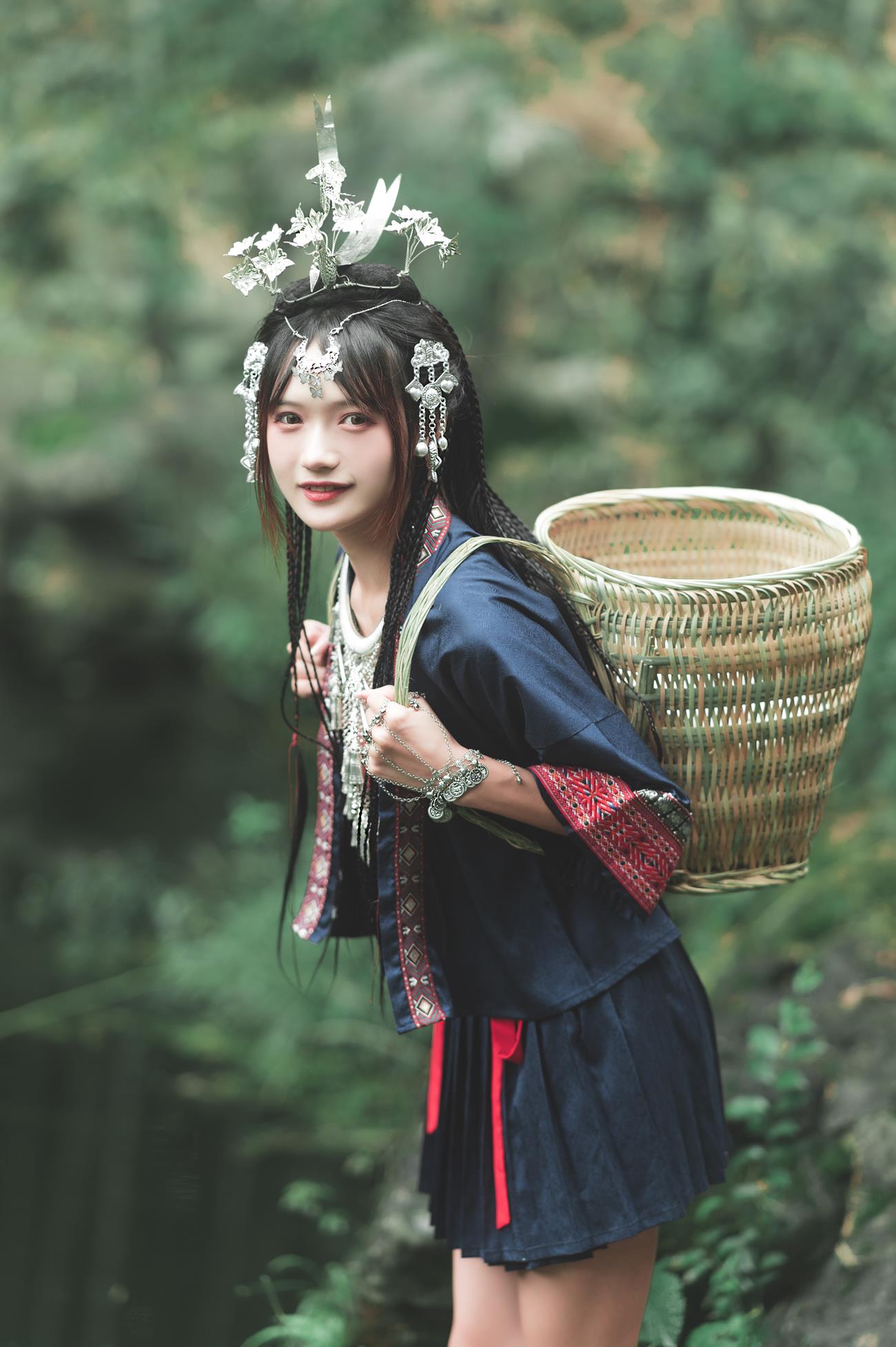 人气Coser@兔子Zzz不吃胡萝卜 苗疆一梦[41P]第5张