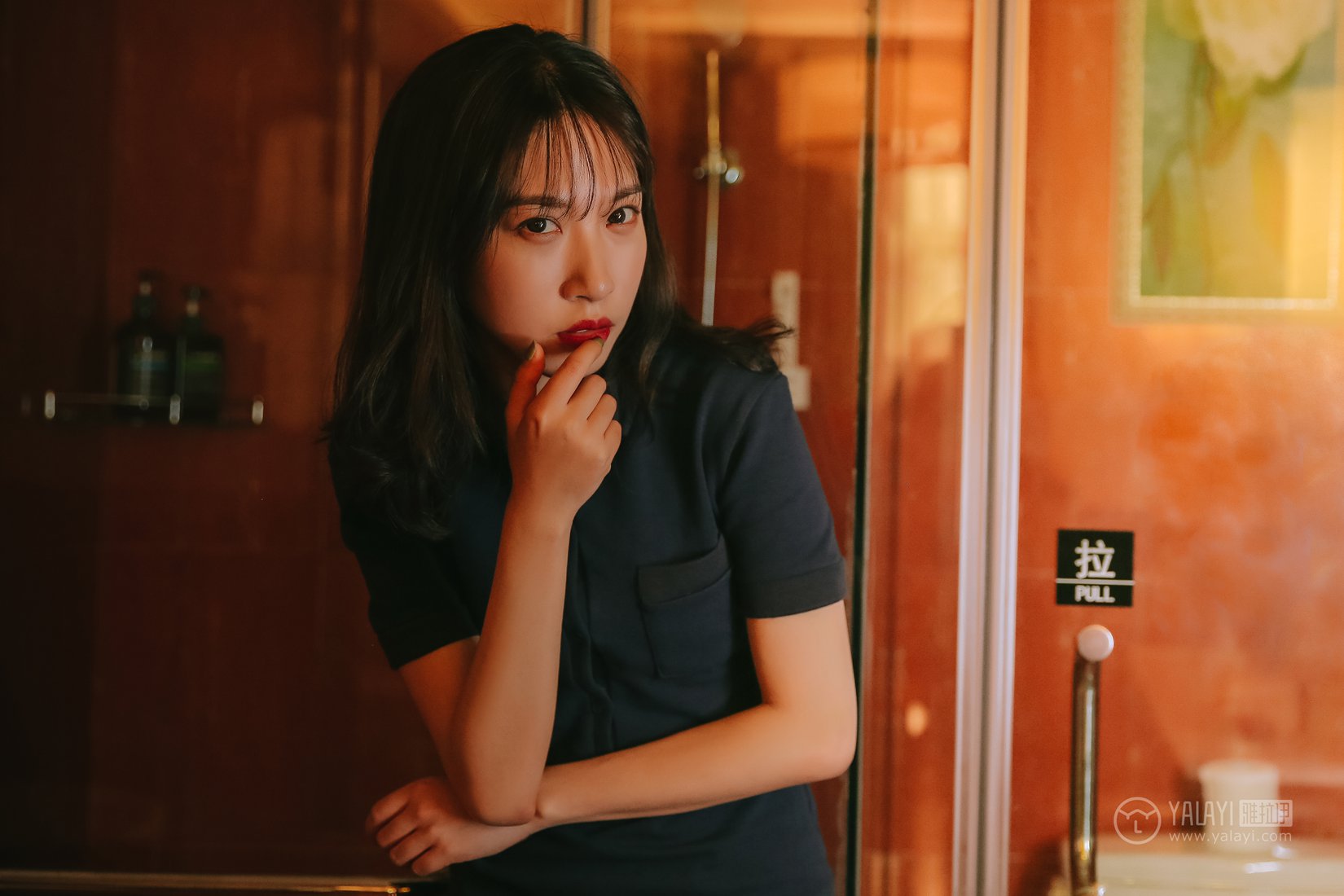 [YALAYI雅拉伊] 2019.06.14 No.308 蓝心《蓝色房子》在现浏览第2张