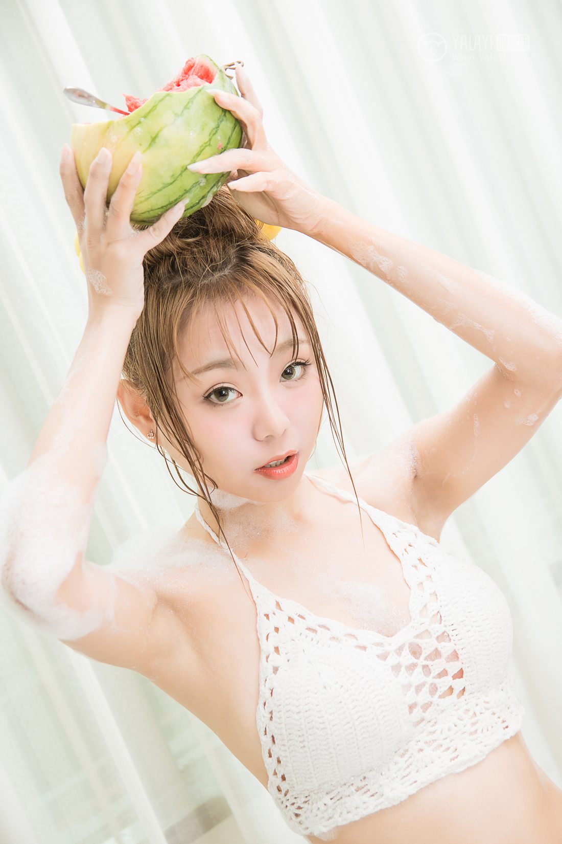 [YALAYI雅拉伊] 2019.07.28 No.352 泡泡浴 灵儿 在现浏览第8张