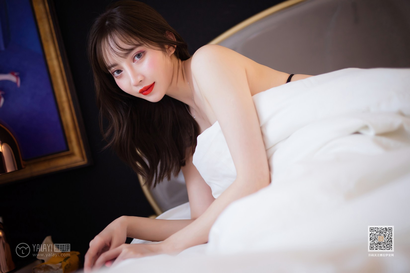 [YALAYI雅拉伊] 2019.11.16 No.461 濒临底线 白雪 在现浏览第5张