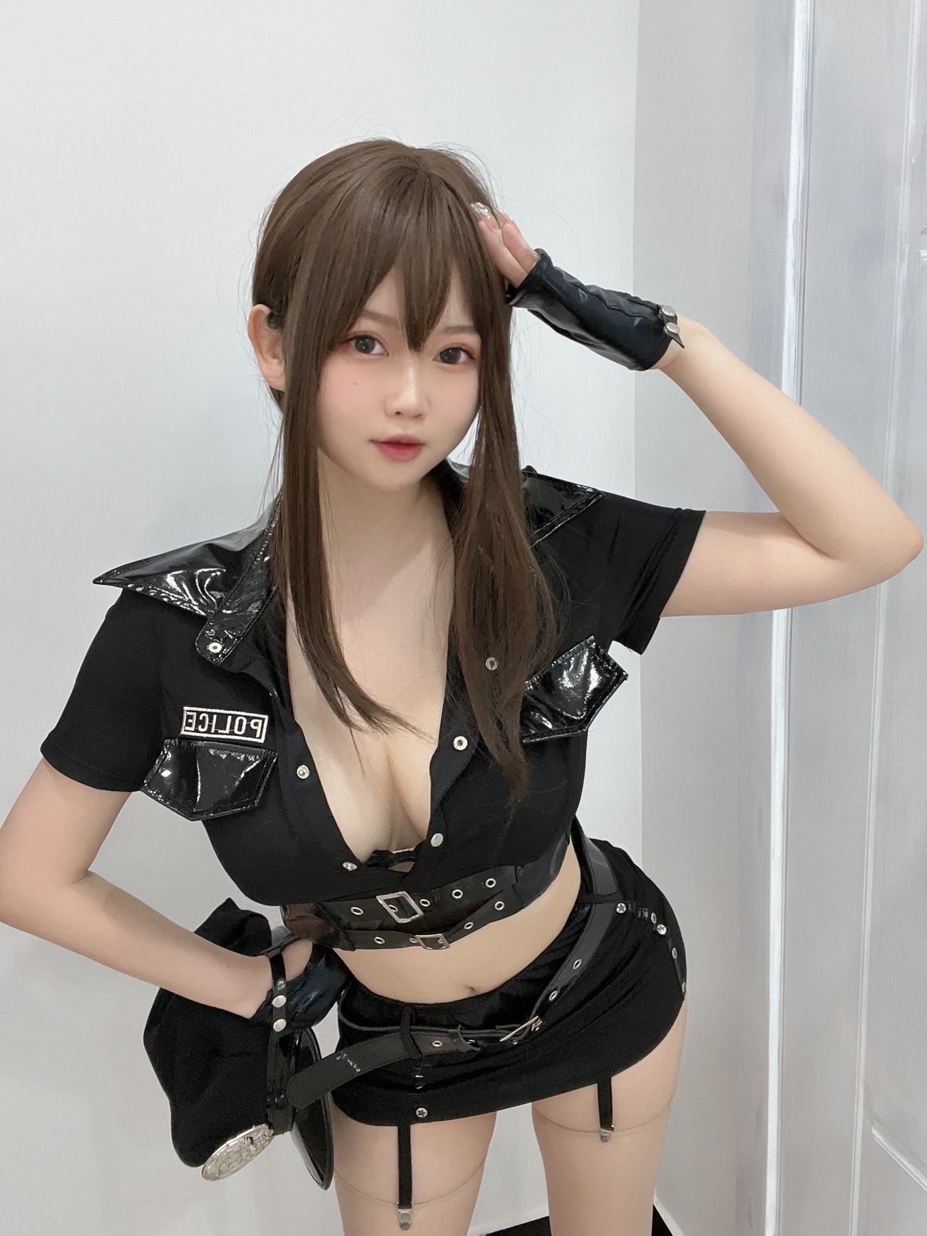 是依酱吖 至服 [13P]第1张