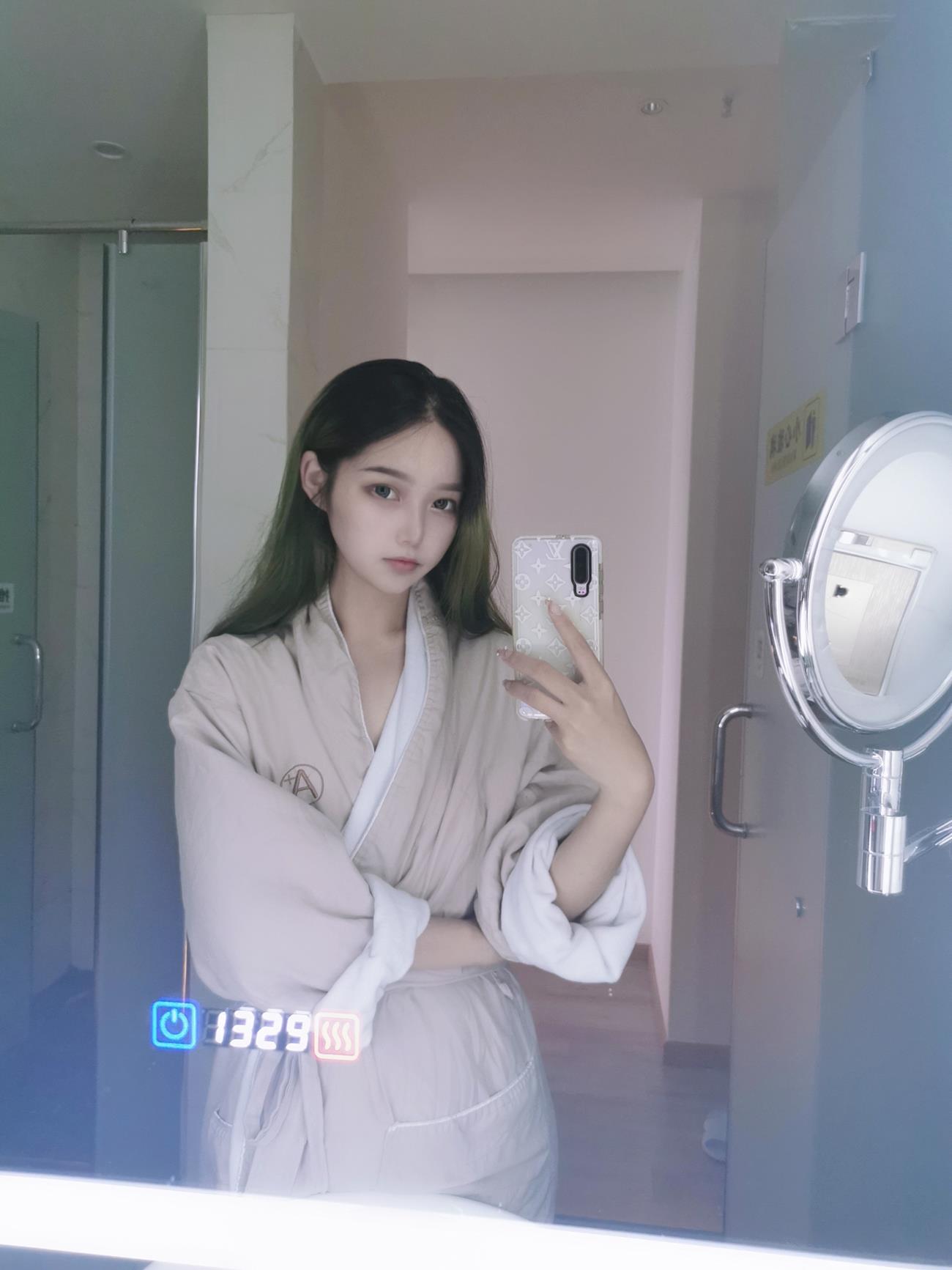 eloise软软  日常自拍[90P]第4张