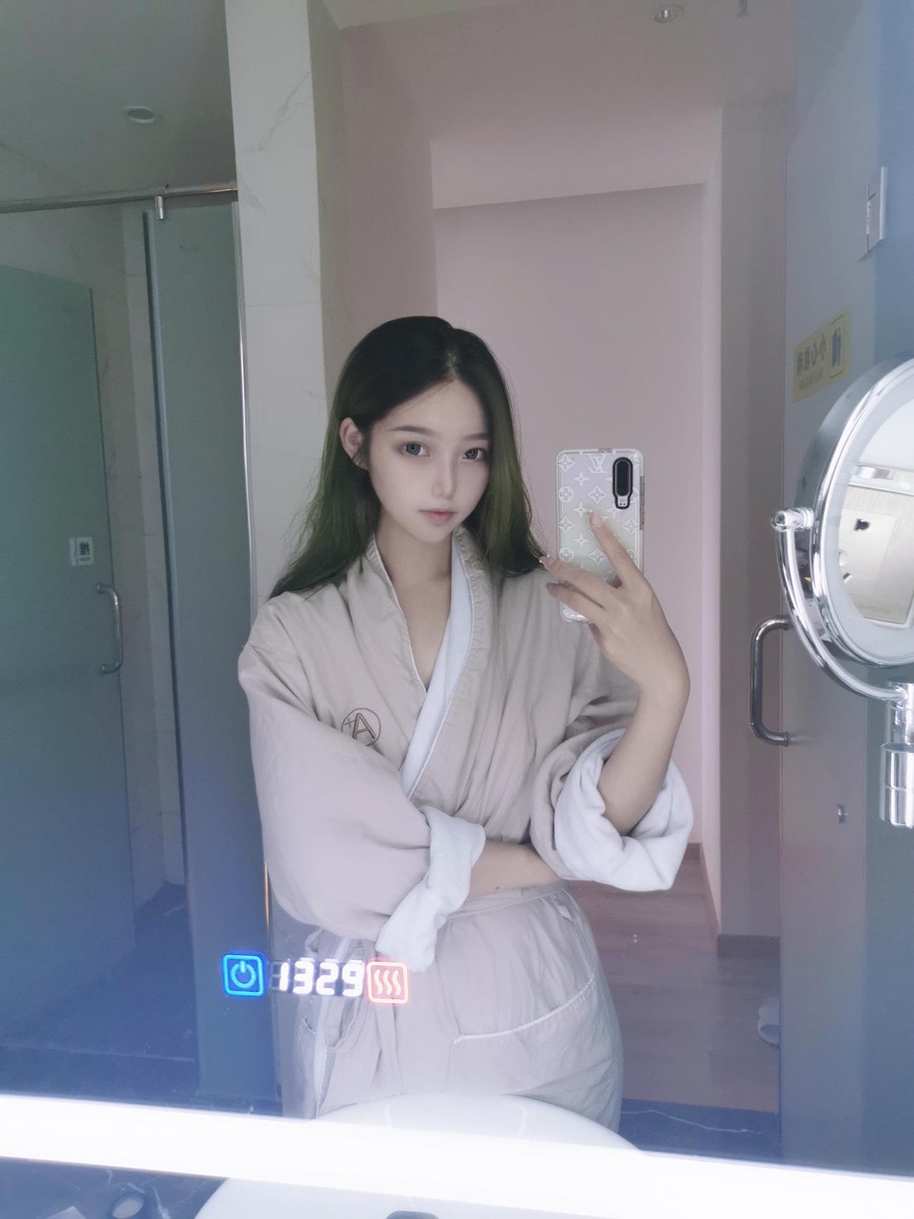 eloise软软  日常自拍[90P]第4张
