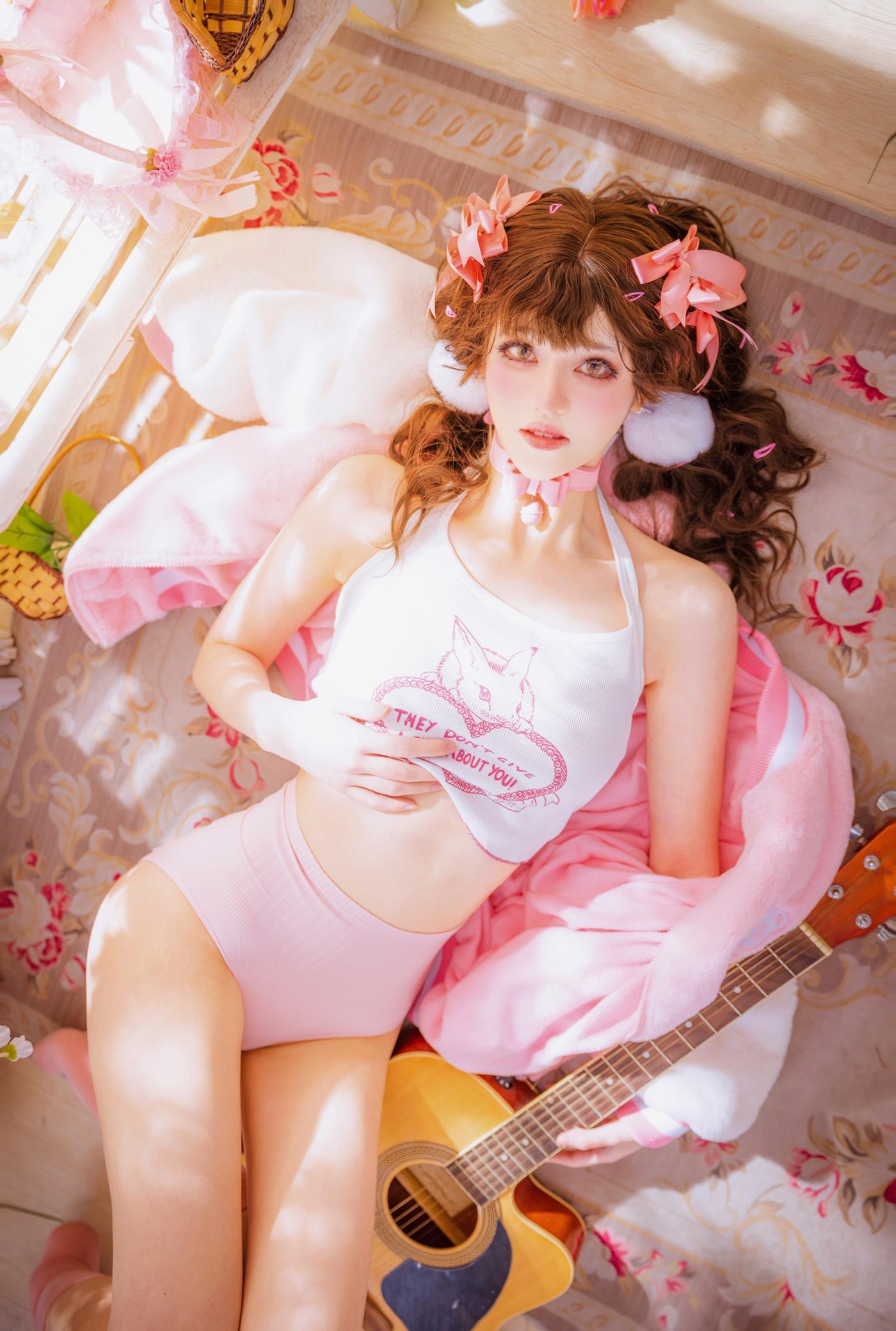 南桃Momoko   少女吉他与蝴蝶结[28P]第4张