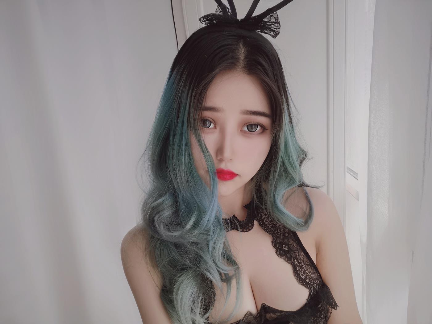 eloise软软  小粉盒黑兔子 [46P]第8张