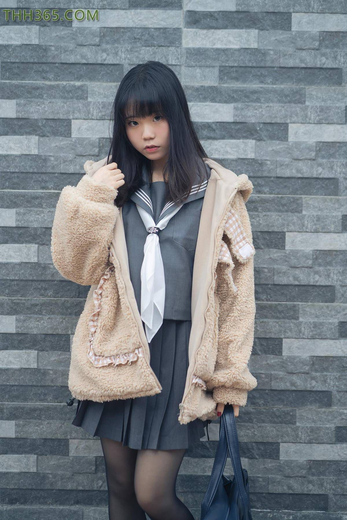 一只小栗奈   熊熊JK女友[97P]第1张