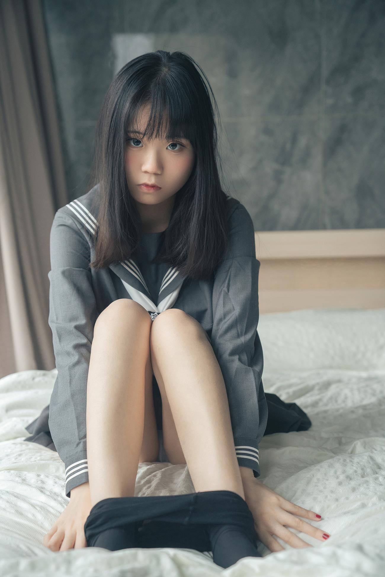一只小栗奈   熊熊JK女友[97P]第2张