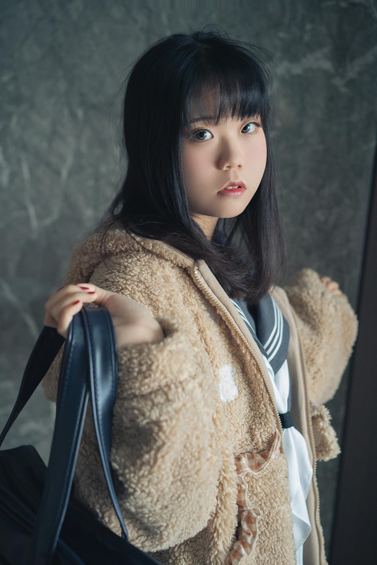 一只小栗奈   熊熊JK女友[97P]第7张