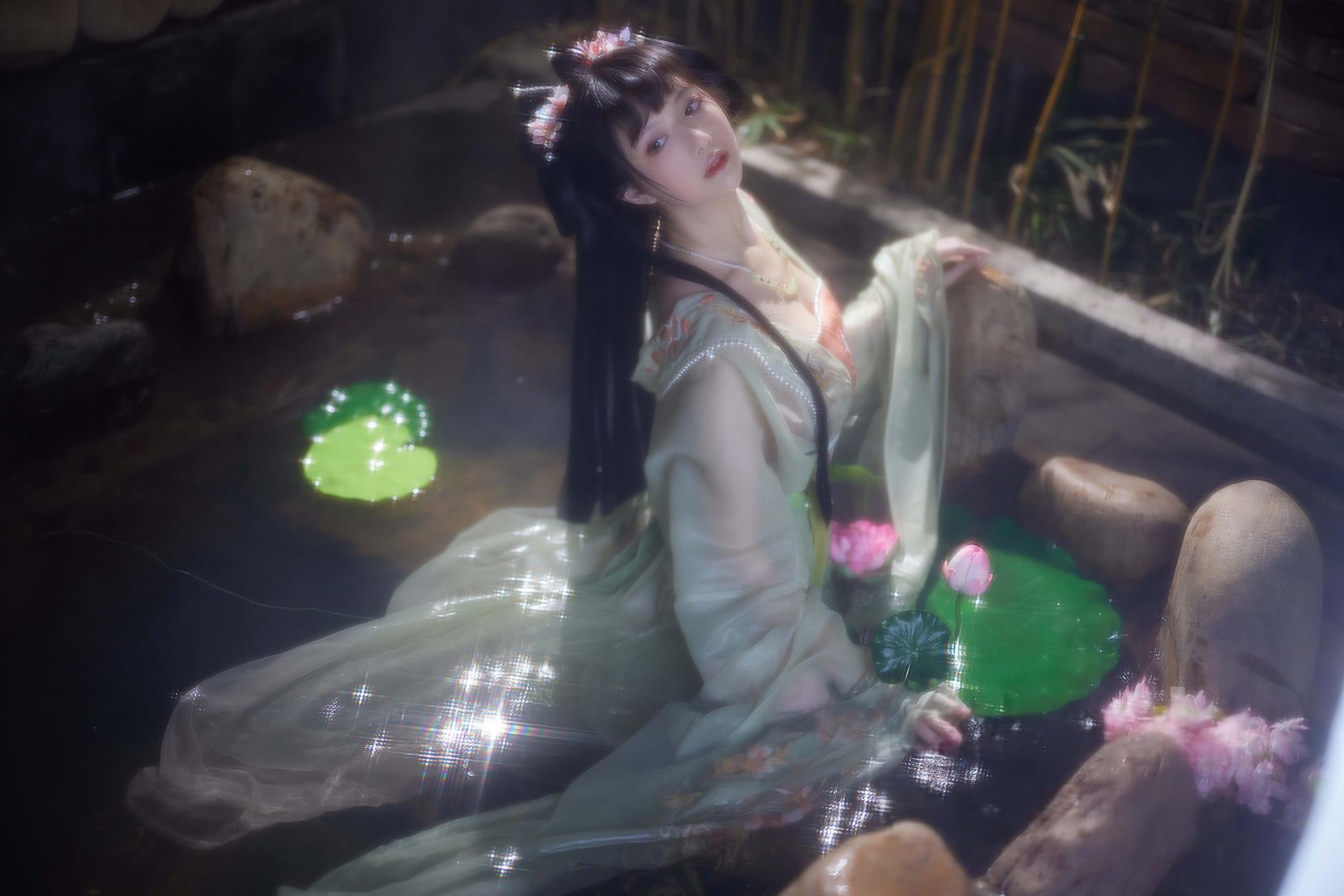Shika小鹿鹿   不早朝[28P]第1张