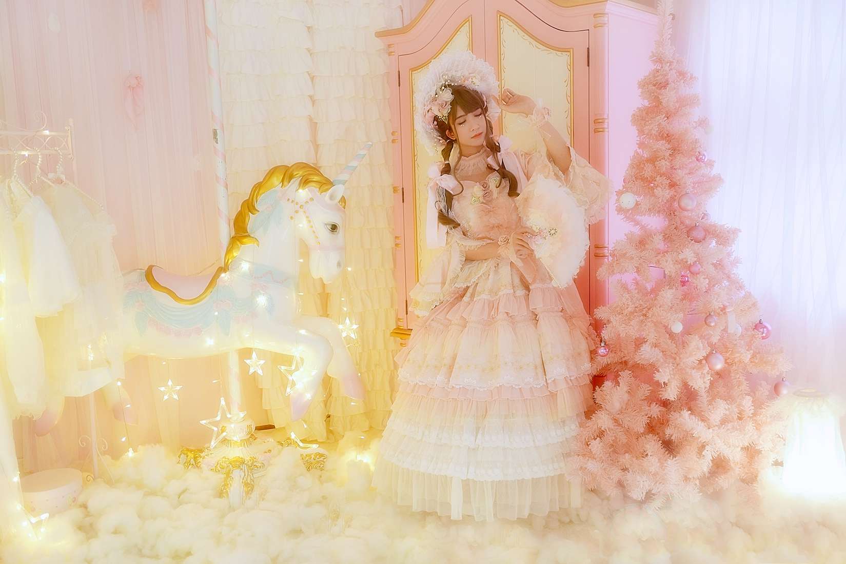网荭Coser@鳗鱼霏儿 猫 在现浏览第4张
