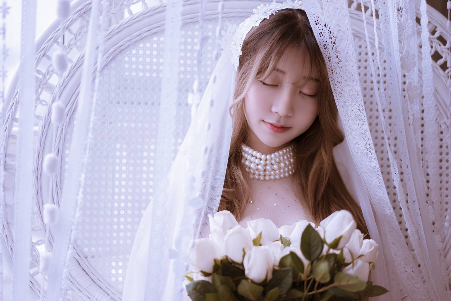 微博红人动漫Coser@黑川 年上彼女 白色婚纱 在现浏览第2张