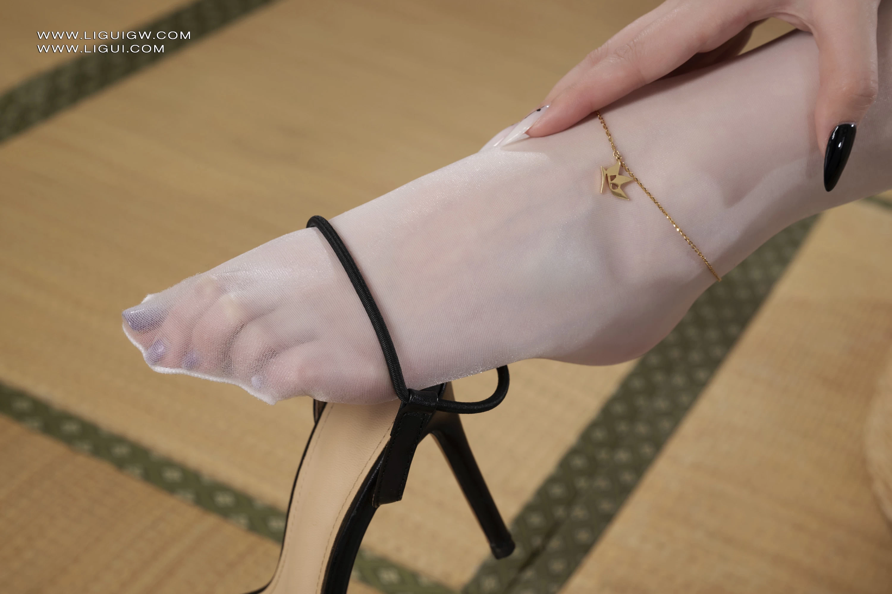 [Ligui丽柜] 2025.09.26《被迷晕的绝望女仆》图图第5张